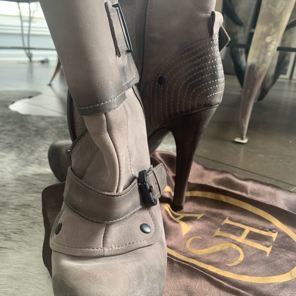 ASH egotist hi-heeled combat boots. Grey and dark grey variations. size 7 1/2. - Picture 5 of 10